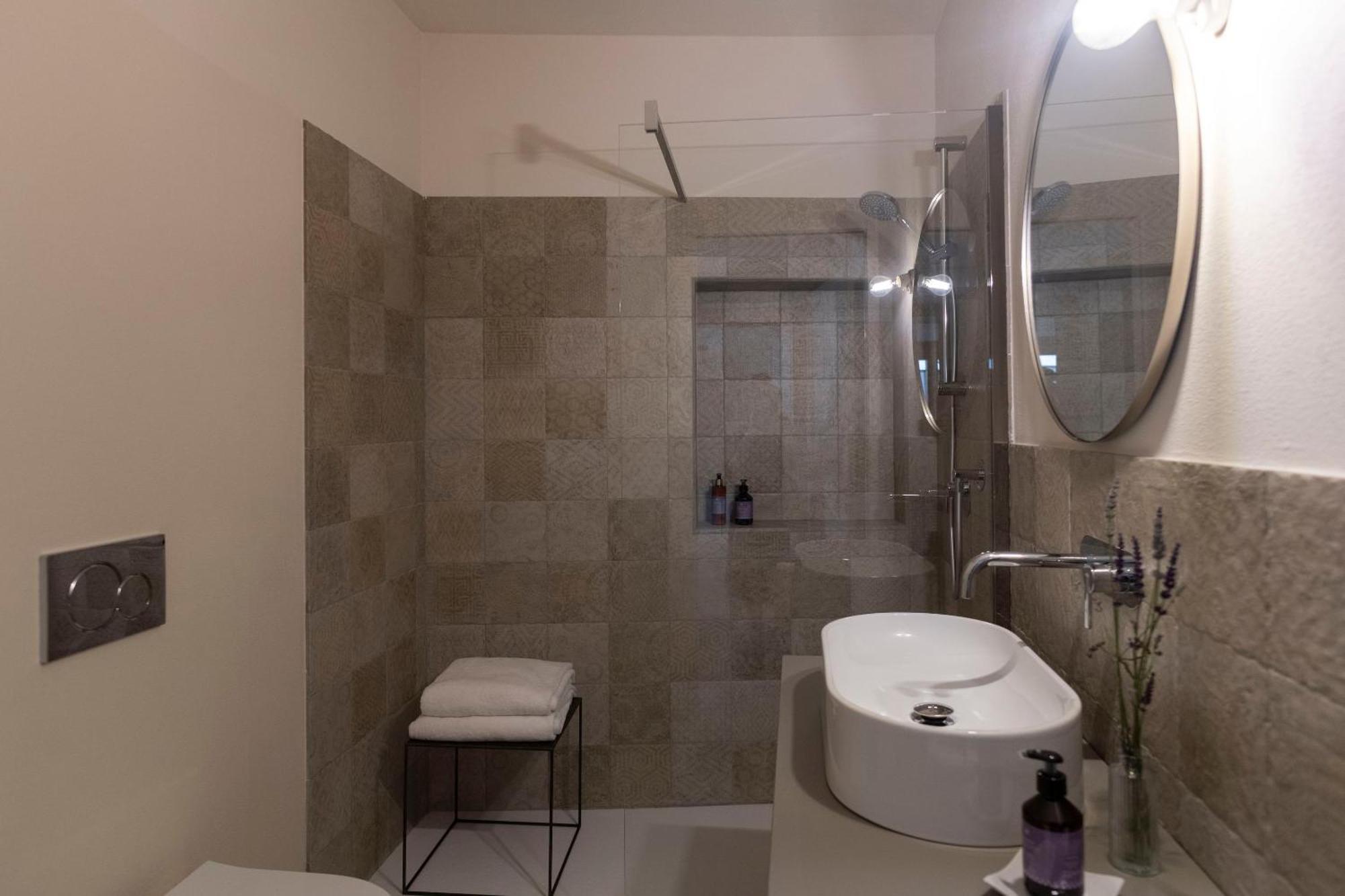 Liela - Ospitalita Di Borgata Hotell Millesimo Rom bilde